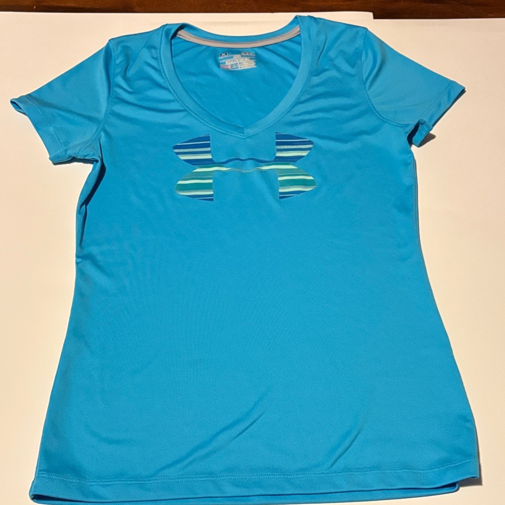 Under Armour Women's Aqua V-Neck Tee